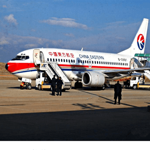 肥东白龙机场货运航空快运业稳步发展的原因是什么？